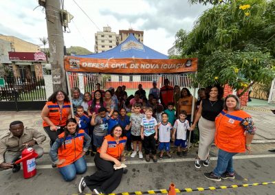 Defesa Civil faz exercício simulado em escola municipal de Nova Iguaçu