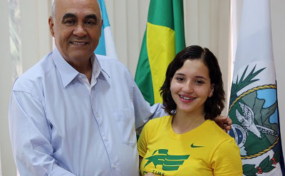 Atleta iguaçuana diz ao prefeito Bornier que está de olho nas Olimpíadas de 2016