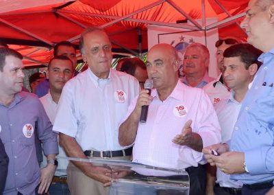 Pezão exalta Saúde de Nova Iguaçu e reforça combate à dengue