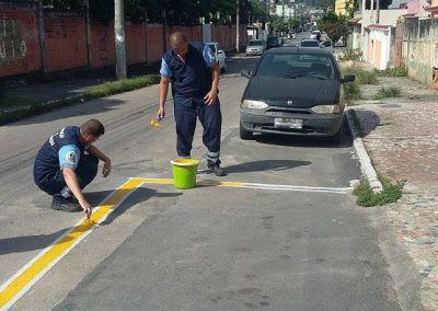 Prefeitura de Nova Iguaçu realiza pintura de sinalização no bairro Imperador