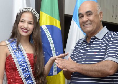 Prefeito recebe Miss Nova Iguaçu Juvenil 2016