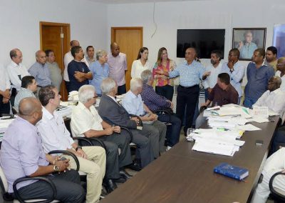 Evangélicos apoiam lei que proíbe uso de cartilha sobre diversidade sexual nas escolas