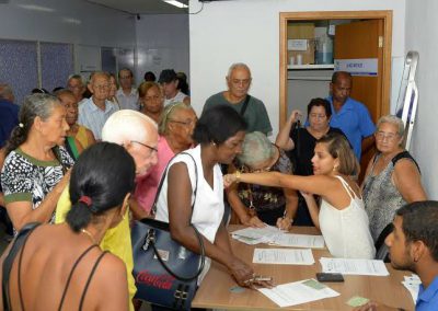 Prefeitura de Nova Iguaçu concede 100 certificados de isenção de IPTU a idosos
