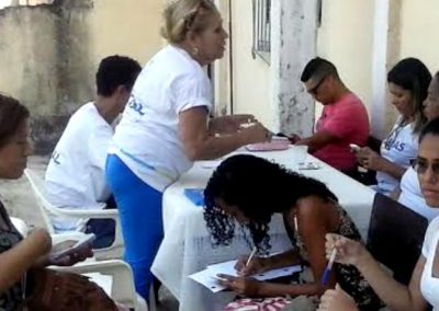 Nova Iguaçu leva serviços a famílias de Prados Verdes que sofreram com acidente da adutora