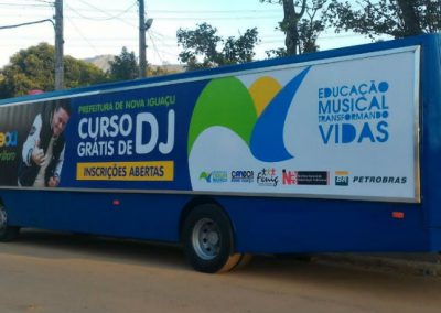 Nova Iguaçu qualifica jovens em curso básico de DJ