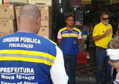Secretário orienta: pedestres têm direito a 1,20m das calçadas de bares e restaurantes