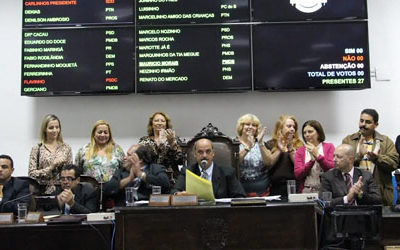 Câmara de Nova Iguaçu aprova gratificações para diretores