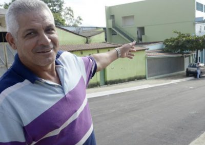Prefeitura entrega ruas asfaltadas no Corumbá