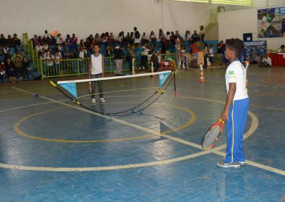 Estudantes de Nova Iguaçu têm dia de atleta na Vila Olímpica