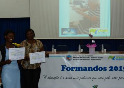 Formatura do BA lota auditório da UNIG em solenidade emocionante
