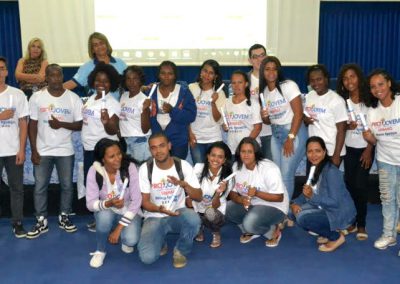 Formatura do Projovem reúne mais de 250 jovens no auditório da UNIG