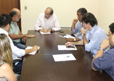 Secretário de Saúde negocia com médicos da rede municipal
