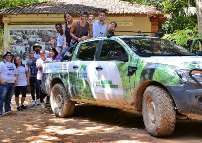 Voluntários fazem mutirão para recuperar trilha do Parque Nacional de Nova Iguaçu