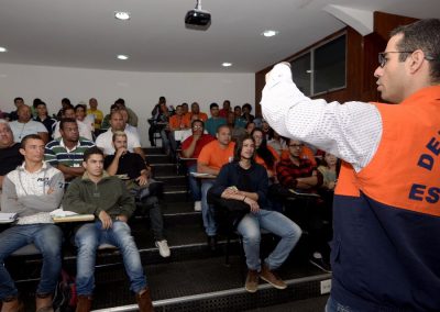 Defesa Civil de Nova Iguaçu promove curso sobre aos riscos estruturais em imóveis