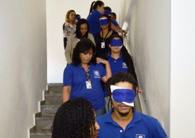 Nova Iguaçu capacita servidores no atendimento à portadores de deficiência visual