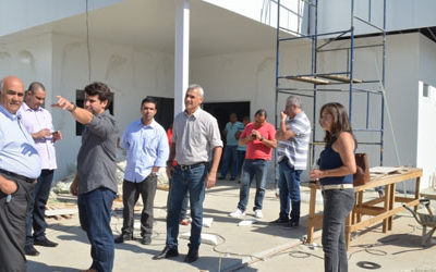 Bornier vistoria obras da Unidade 24 horas Arquiteta Patrícia Marinho