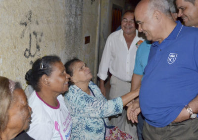 Prefeito entrega ruas asfaltadas em Jardim Primavera e anuncia UPA 24 horas para Comendador Soares