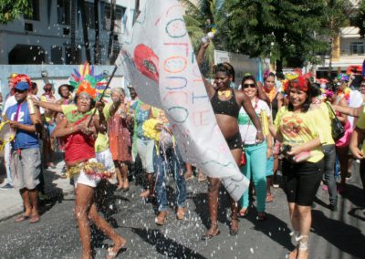 Bloco “Loucos por folia de Nova Iguaçu” anima o carnaval na cidade