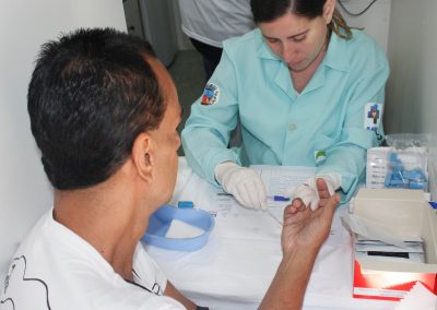 Ação contra hepatite ganha adesão de mais de 300 pessoas em Nova Iguaçu