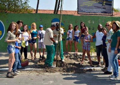 Nova Iguaçu realiza o plantio de 45 mudas de árvores em Santa Eugênia
