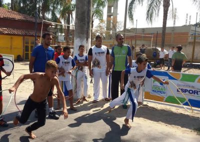 800 pais e filhos antecipam comemoração e lotam Vila Olímpica de Nova Iguaçu