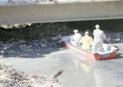 Prefeitura de Nova Iguaçu retira 50 toneladas de lixo de Rio da periferia