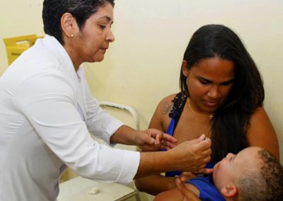 Nova Iguaçu vacina mais de sete mil crianças no Dia D contra a poliomelite