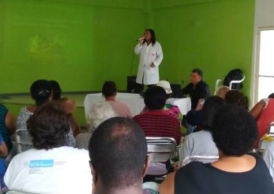 Idosos de Nova Iguaçu participam de palestra pelo Dia Mundial da Alimentação