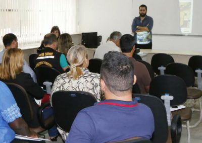 Guia auxilia gestores na elaboração de políticas de prevenção da violência contra jovens e adolescentes