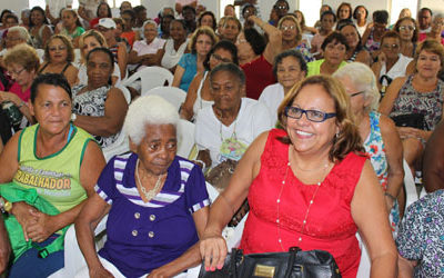 Nova Iguaçu festeja Dia das Mães com idosos