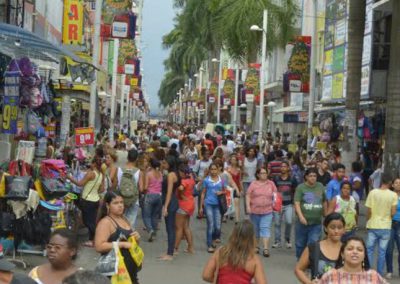 Comércio de Nova Iguaçu dá até 70% de desconto durante 10 dias