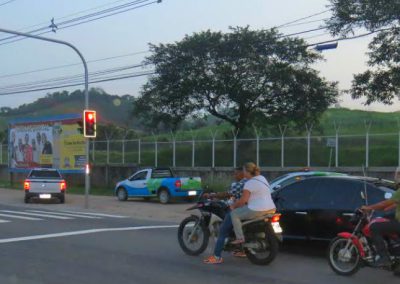 Nova Iguaçu instala semáforos ao longo da Estrada de Adrianópolis