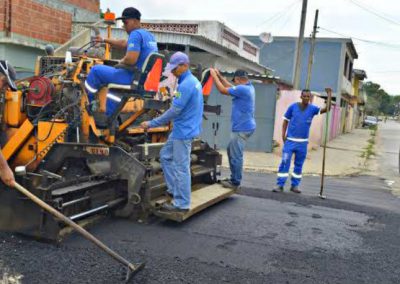 Prefeitura asfalta 21 ruas no Bairro Rancho Fundo