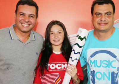 Festival das escolas 2015 realizado na Vila Olímpica de Nova Iguaçu seleciona 25 jovens para carregar a tocha