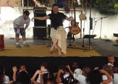 SESC leva atividades culturais para estudantes da Escola Municipal Heitor Dantas