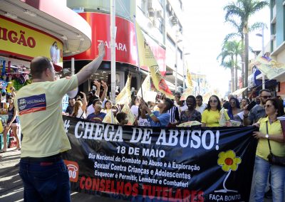 Caminhada do Dia Nacional de Combate ao Abuso e à Exploração Sexual de Crianças e Adolescentes reúne mais de 200 pessoas