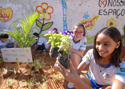 Bairro Califórnia ganha paisagismo do Projeto Cuidado do Nosso Espaço