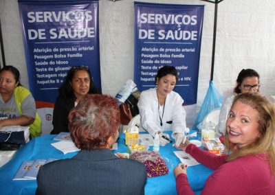 Prefeitura Presente oferece serviços de assistência social, saúde e beleza em Comendador Soares