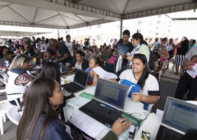 ‘Prefeitura Presente’ volta a atender moradores do Villa Toscana com serviços de saúde e assistência social