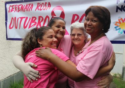 Visita cantada emociona pacientes do Centro de Atenção e Valorização à Mulher