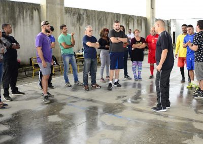 Professores são capacitados para atender alunos cegos
