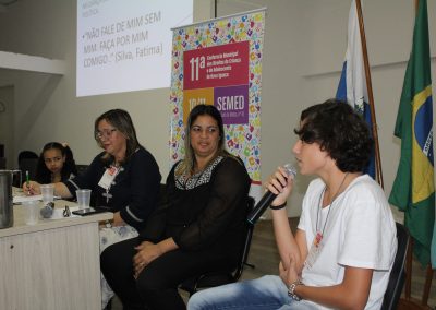 Conferência debate direitos da criança e do adolescente