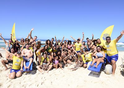 Pacientes do CASF curtem domingo de sol na praia