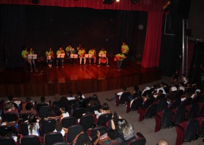 Alunos de Nova Iguaçu participam de Tour Literário