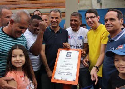 Prefeitura entrega praça revitalizada para moradores do bairro Dom Rodrigo