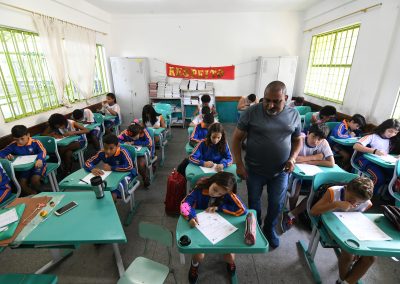 Mais três escolas interditadas pelas chuvas em Nova Iguaçu retomam as aulas nesta quarta (30)