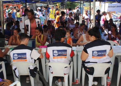 Moradores de Santa Rita lotam tendas do “Prefeitura Presente”