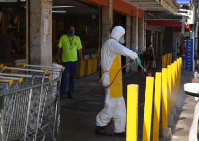 Nova Iguaçu continua higienizando ruas da cidade contra coronavírus