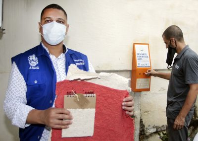 Em Nova Iguaçu, bitucas de cigarros passam de vilã do meio ambiente para matéria-prima para artistas e secretarias municipais