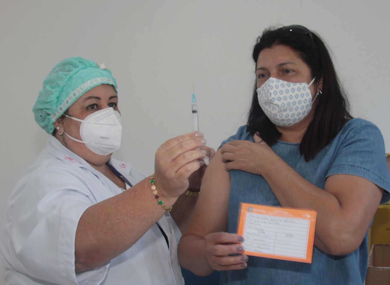Nova Iguaçu retoma vacinação de segunda dose com Coronavac/Sinovac nesta quinta-feira (10) para quem foi imunizado em 22 de abril